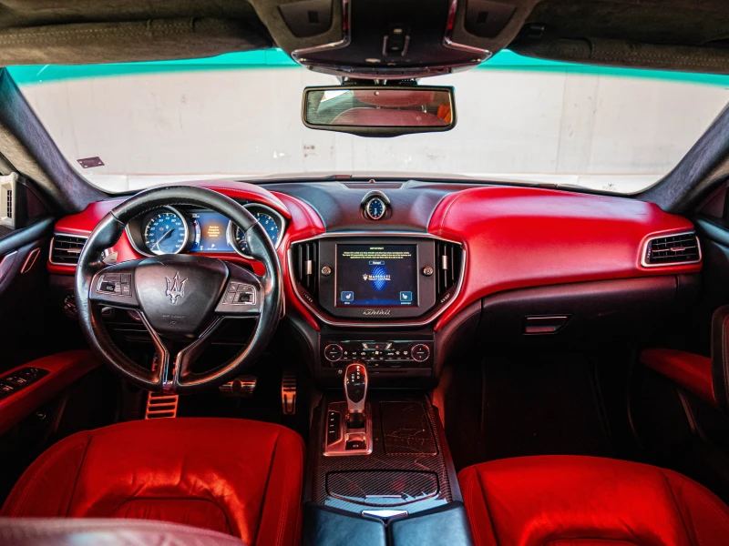 Maserati Ghibli * SQ4 * 8ZF * NAVI * НАЛИЧНА, снимка 8 - Автомобили и джипове - 51553562