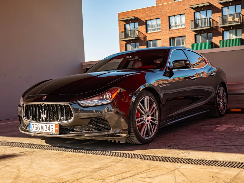 Maserati Ghibli * SQ4 * 8ZF * NAVI * НАЛИЧНА, снимка 3 - Автомобили и джипове - 51553562