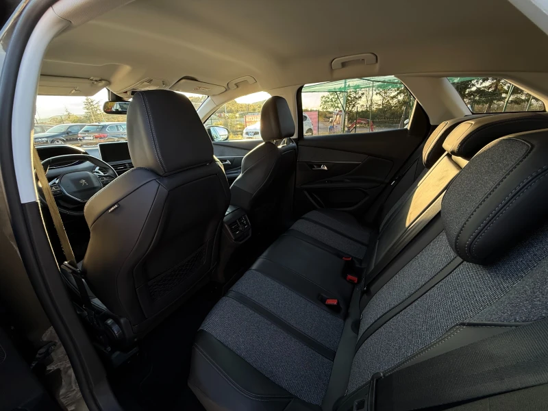 Peugeot 3008 ALLURE PREMIUM+ 1.2 PureTech 130, снимка 11 - Автомобили и джипове - 52658636