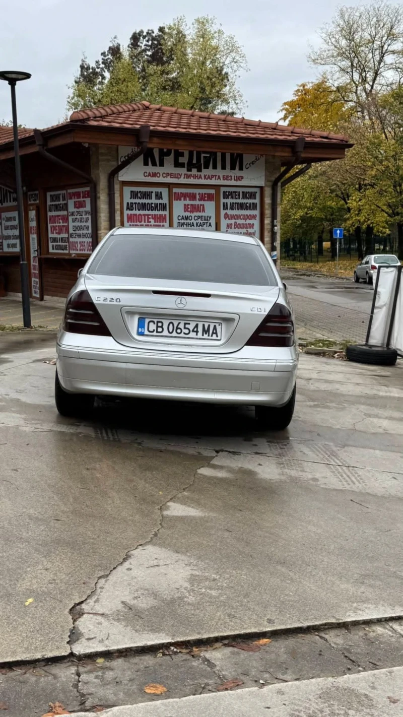 Mercedes-Benz C 220 2.2 143HP AUTOMATIC, снимка 4 - Автомобили и джипове - 52916209