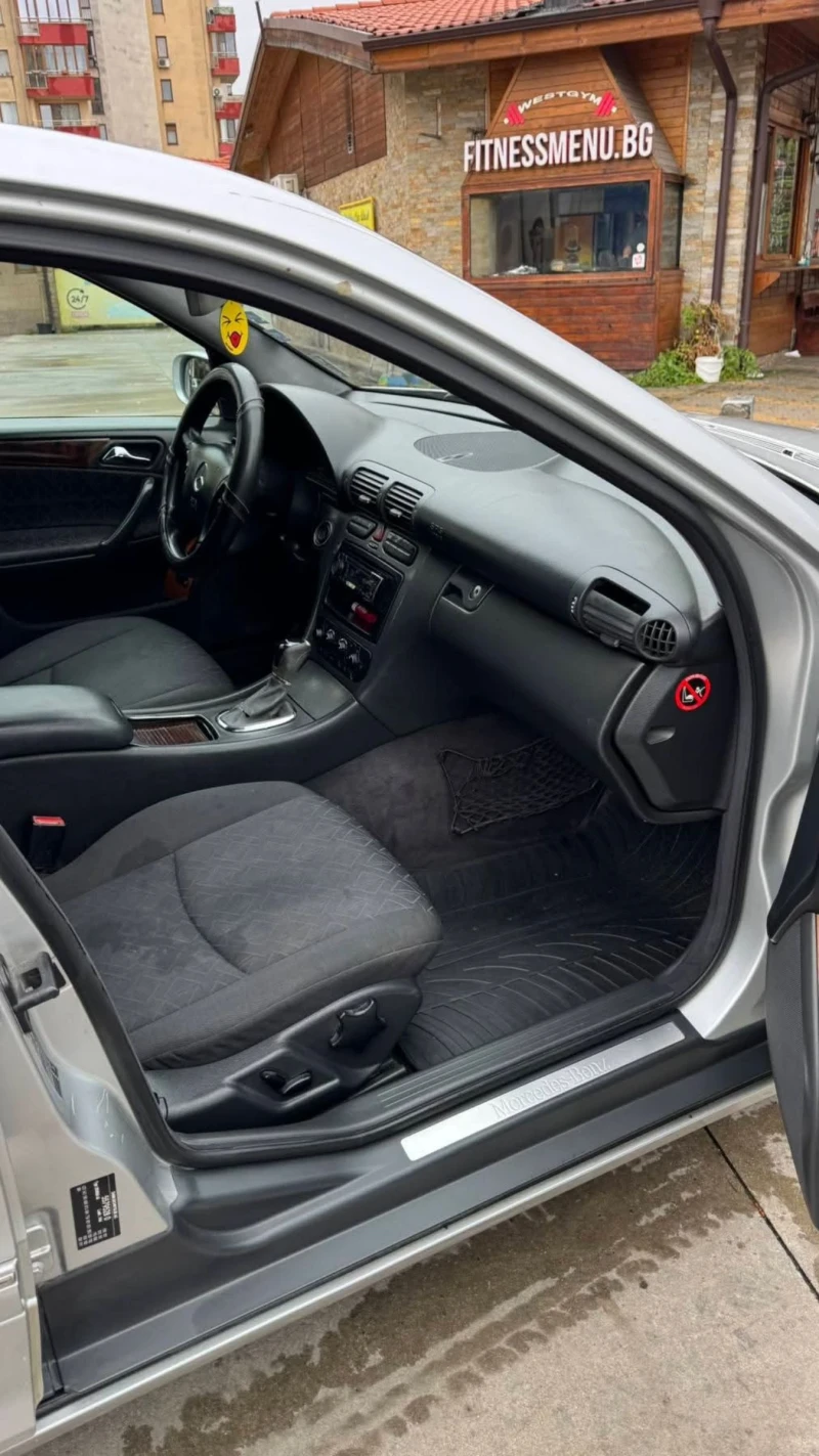 Mercedes-Benz C 220 2.2 143HP AUTOMATIC, снимка 5 - Автомобили и джипове - 52916209