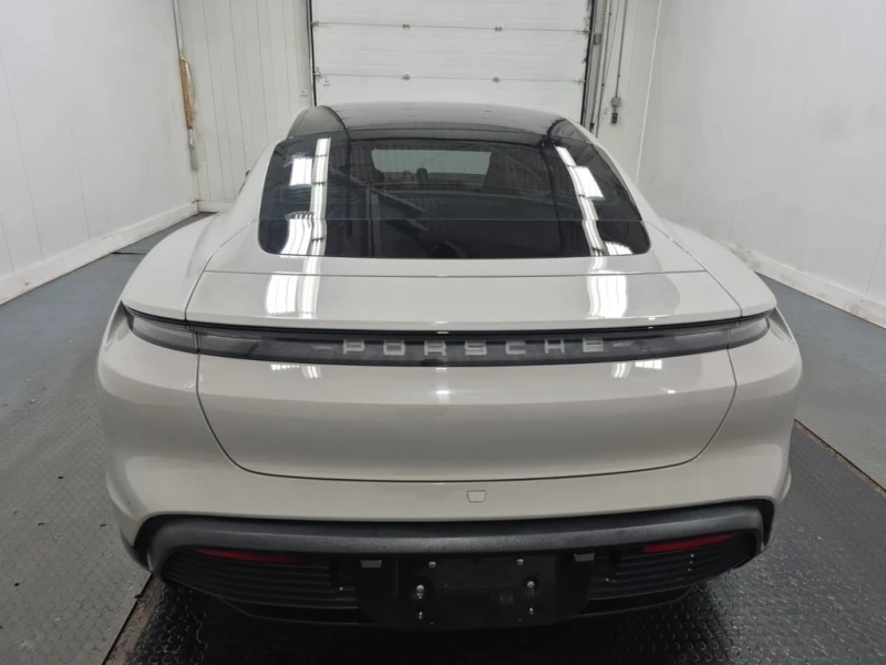 Porsche Taycan 4S * От Porsche * Един собственик * CARFAX, снимка 6 - Автомобили и джипове - 53459534