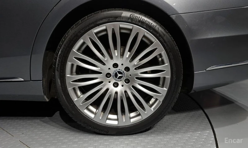 Mercedes-Benz S 560, снимка 5 - Автомобили и джипове - 53571509