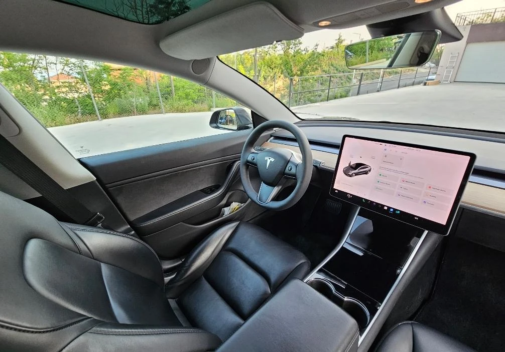 Tesla Model 3  44   | Mobile.bg   14