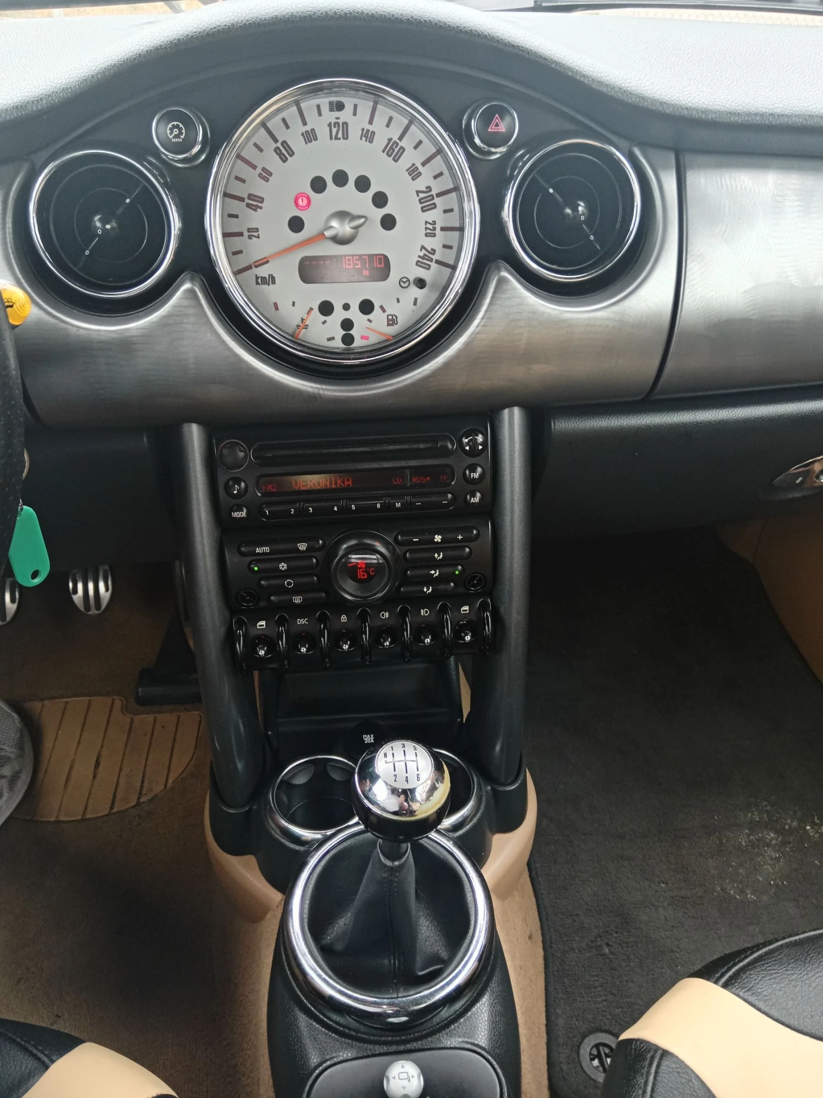 Mini Cooper s cabrio 1.6 kompressor 170hp | Mobile.bg   12