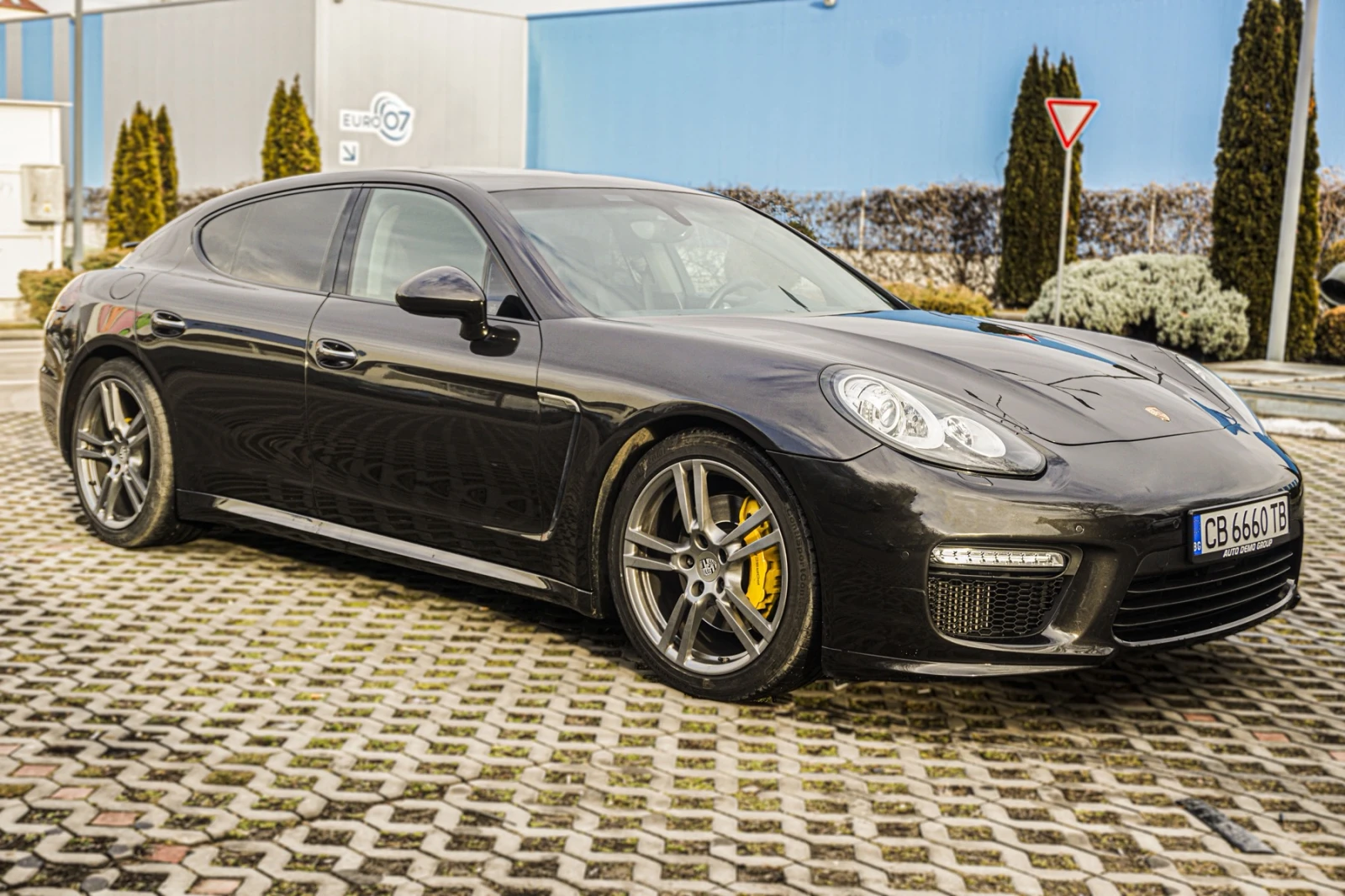 Porsche Panamera TURBO - изображение 2