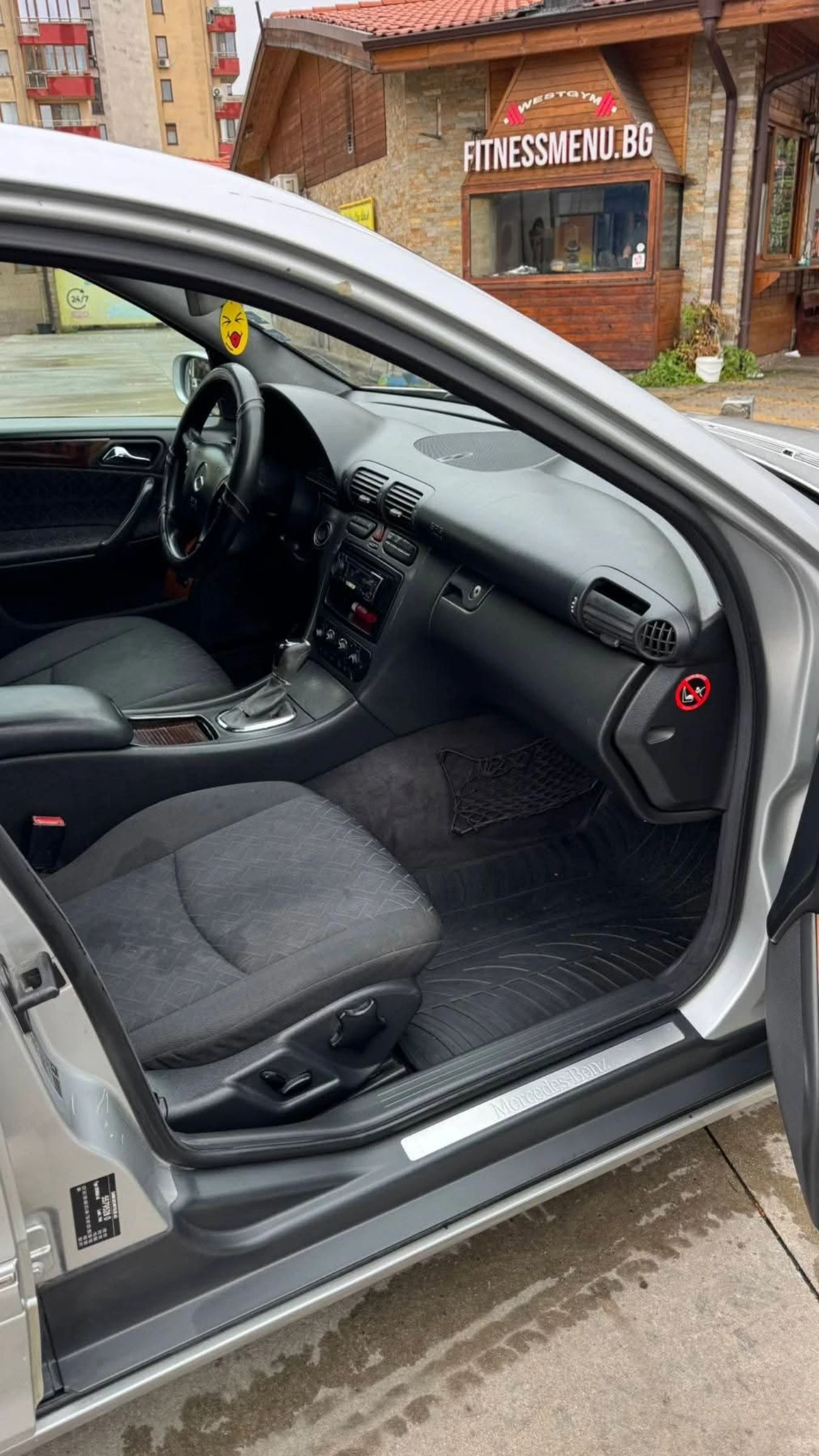 Mercedes-Benz C 220 2.2 143HP AUTOMATIC - изображение 5