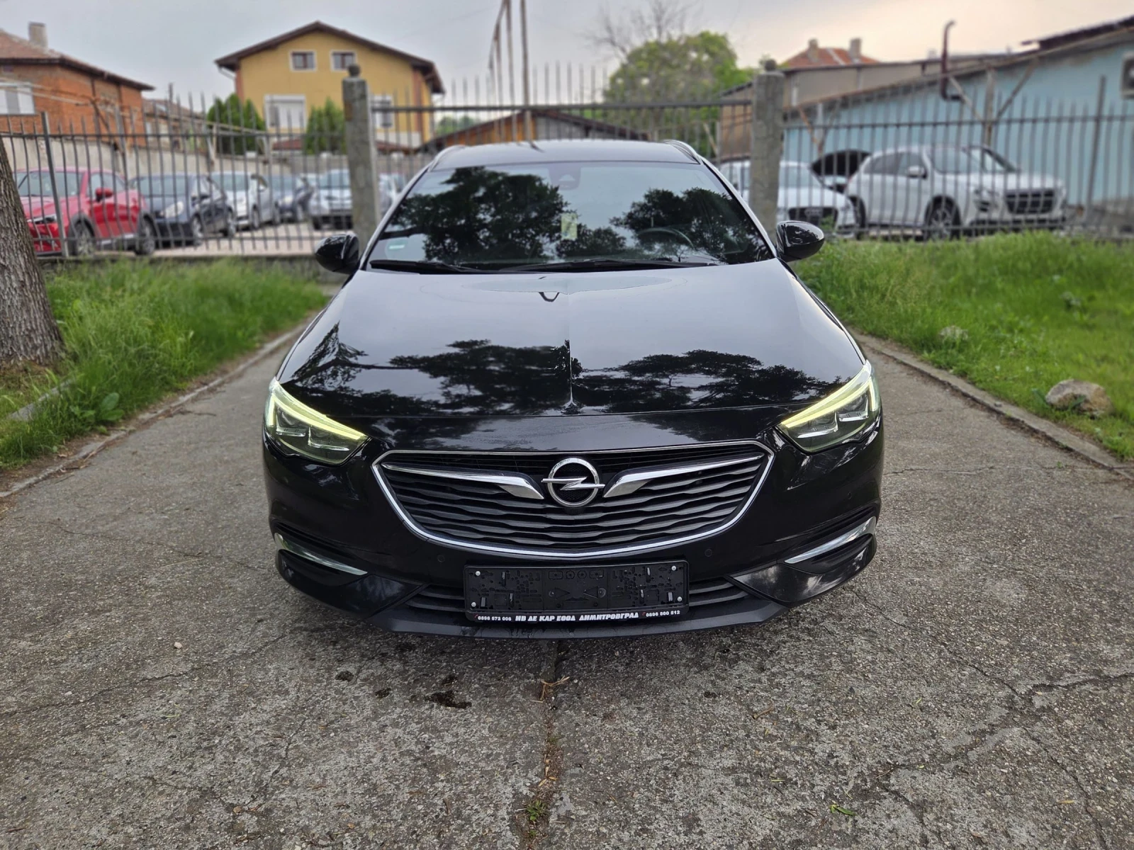 Opel Insignia, снимка 2 - Автомобили и джипове - 53090728