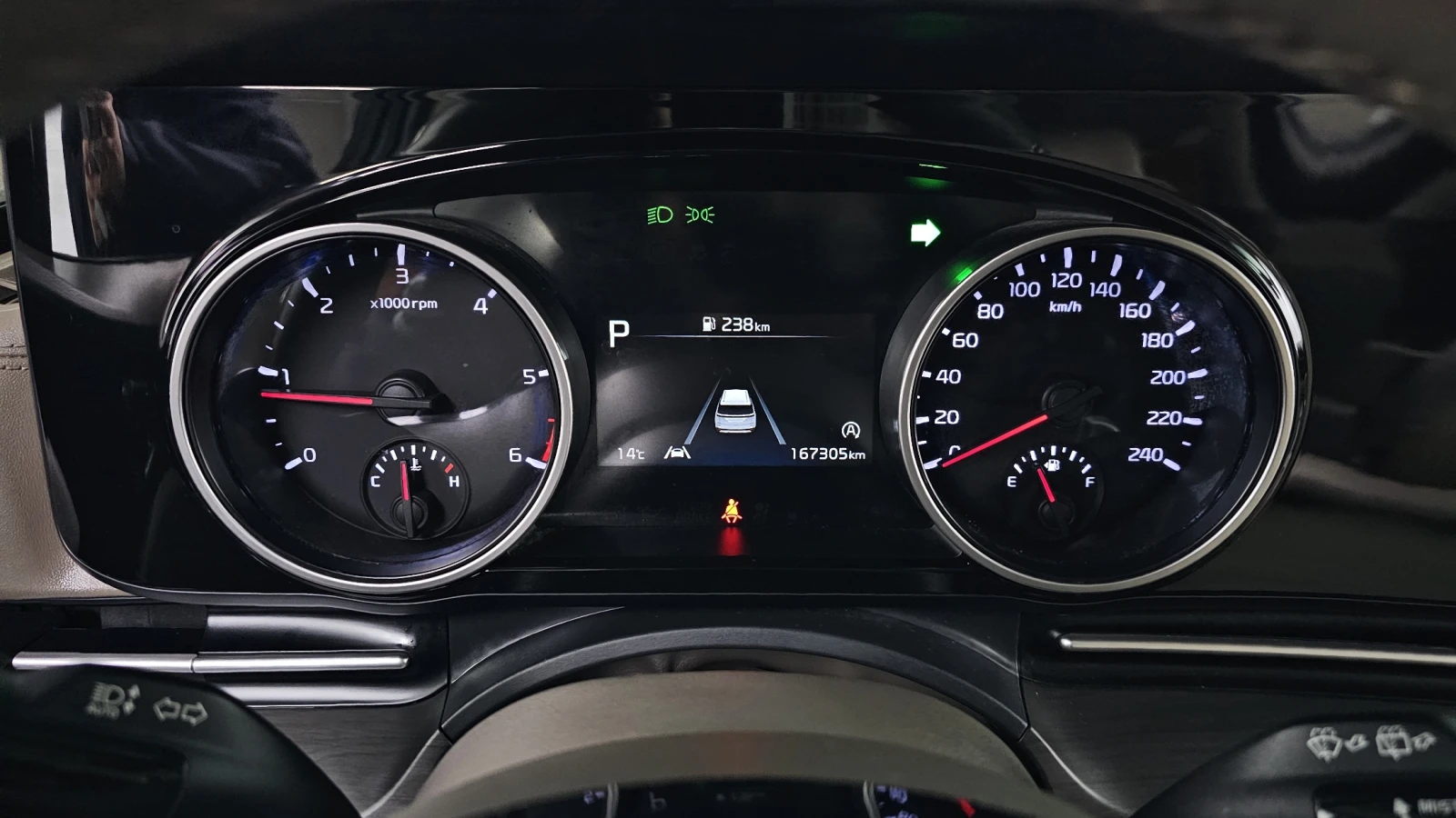 Kia Carnival 7 seater Noblesse autogeorge.com | Mobile.bg � ����������� 7