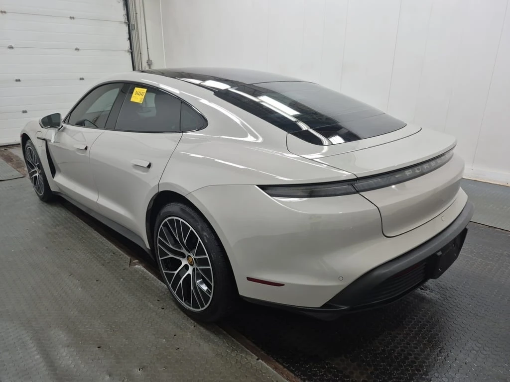 Porsche Taycan 4S * От Porsche * Един собственик * CARFAX - изображение 5