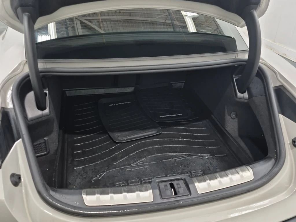 Porsche Taycan 4S * �� Porsche * ���� ���������� * CARFAX | Mobile.bg � ����������� 14