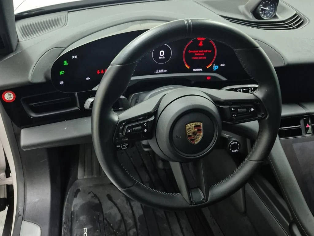 Porsche Taycan 4S * От Porsche * Един собственик * CARFAX - изображение 9