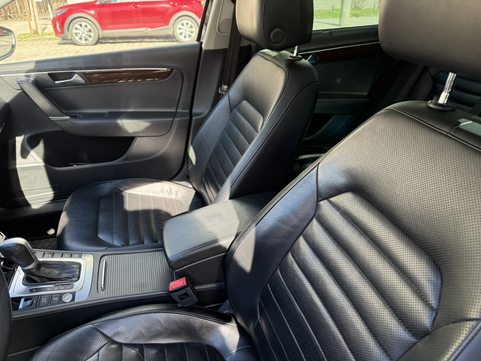 VW Passat, снимка 13 - Автомобили и джипове - 53621915