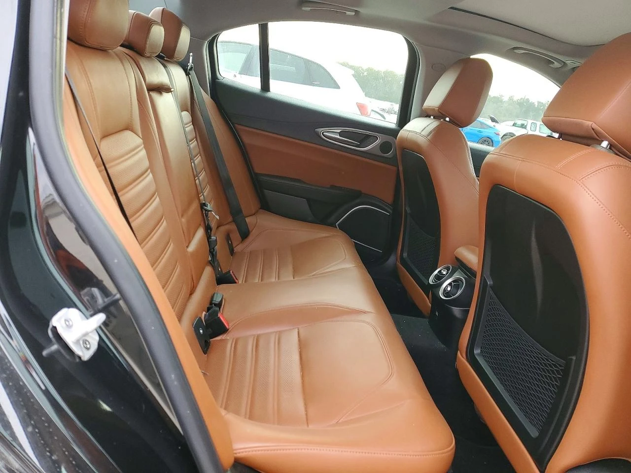 Alfa Romeo Giulia 2.0l Ti Q4, снимка 10 - Автомобили и джипове - 53907050