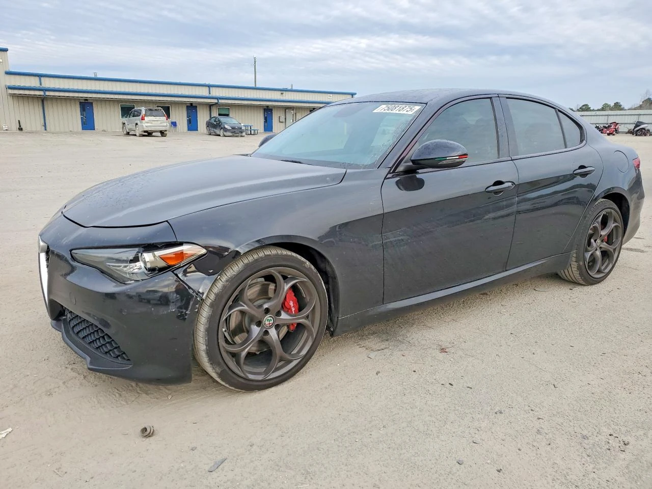 Alfa Romeo Giulia 2.0l Ti Q4, снимка 2 - Автомобили и джипове - 53907050