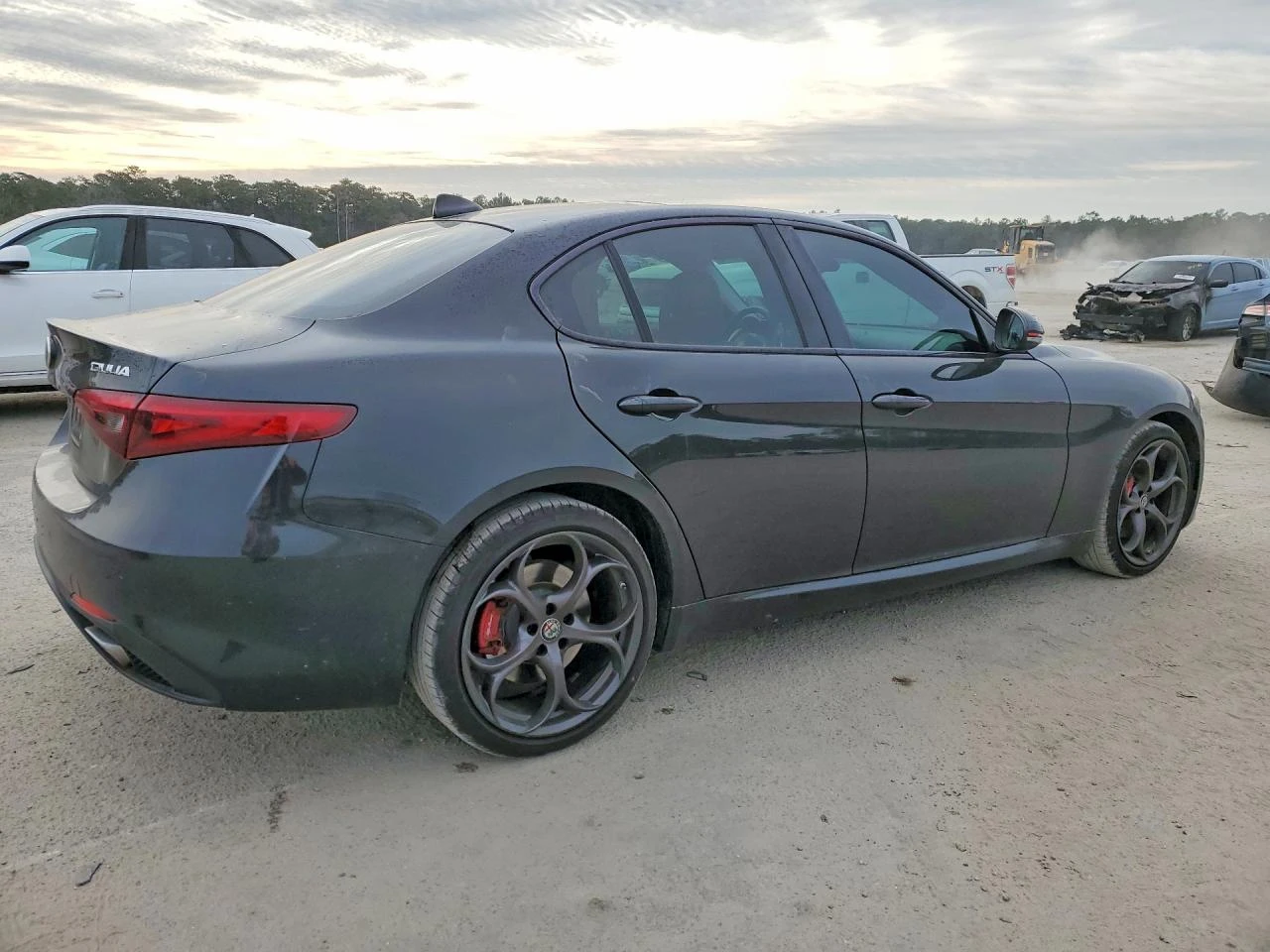 Alfa Romeo Giulia 2.0l Ti Q4, снимка 4 - Автомобили и джипове - 53907050
