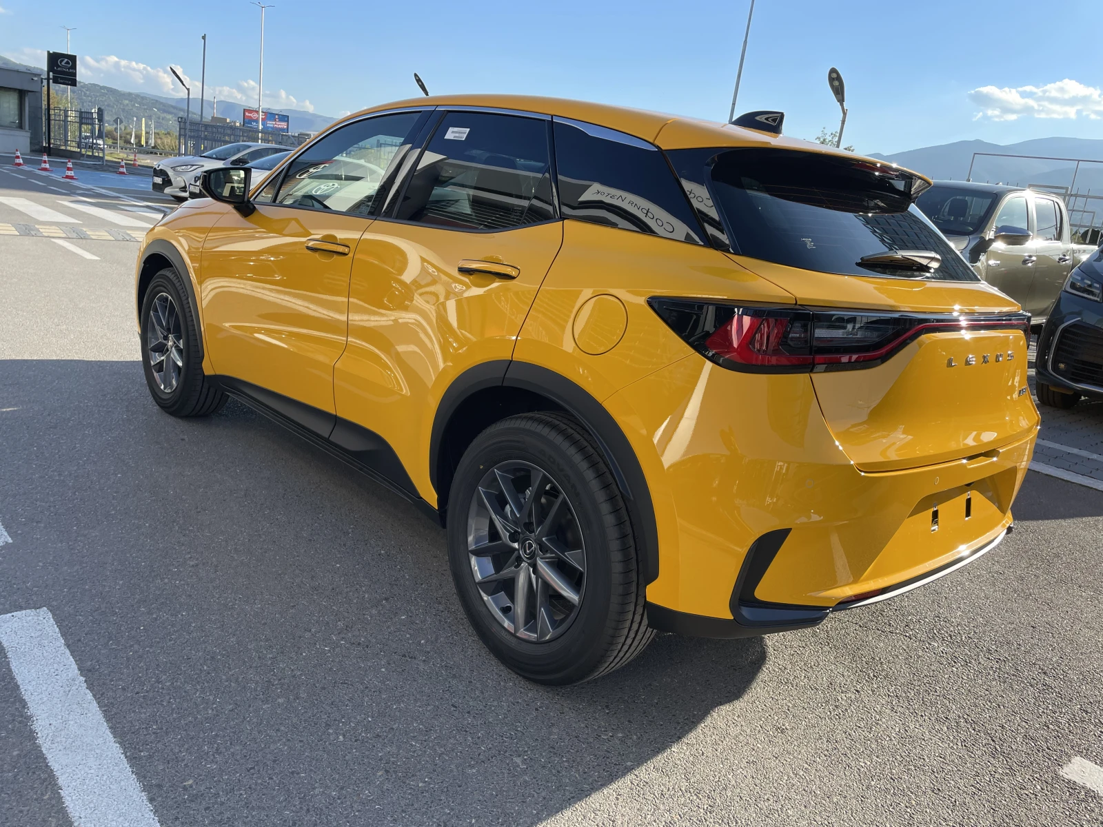 Lexus LBX 0км НОВ от 195 е/месДОСТАВКА-Май/Юни 10Г Гаранция, снимка 7 - Автомобили и джипове - 54069291