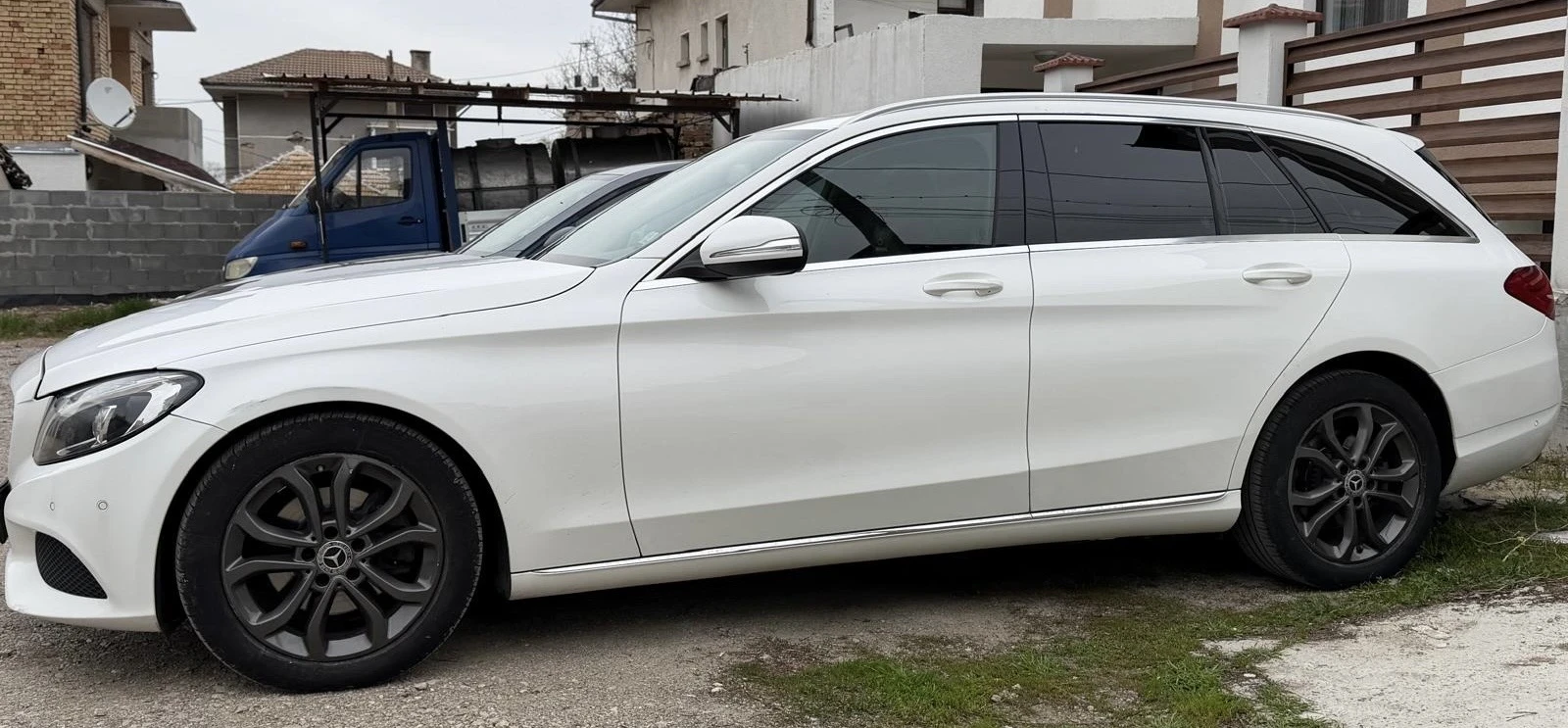 Mercedes-Benz 220, снимка 10 - Автомобили и джипове - 54209017