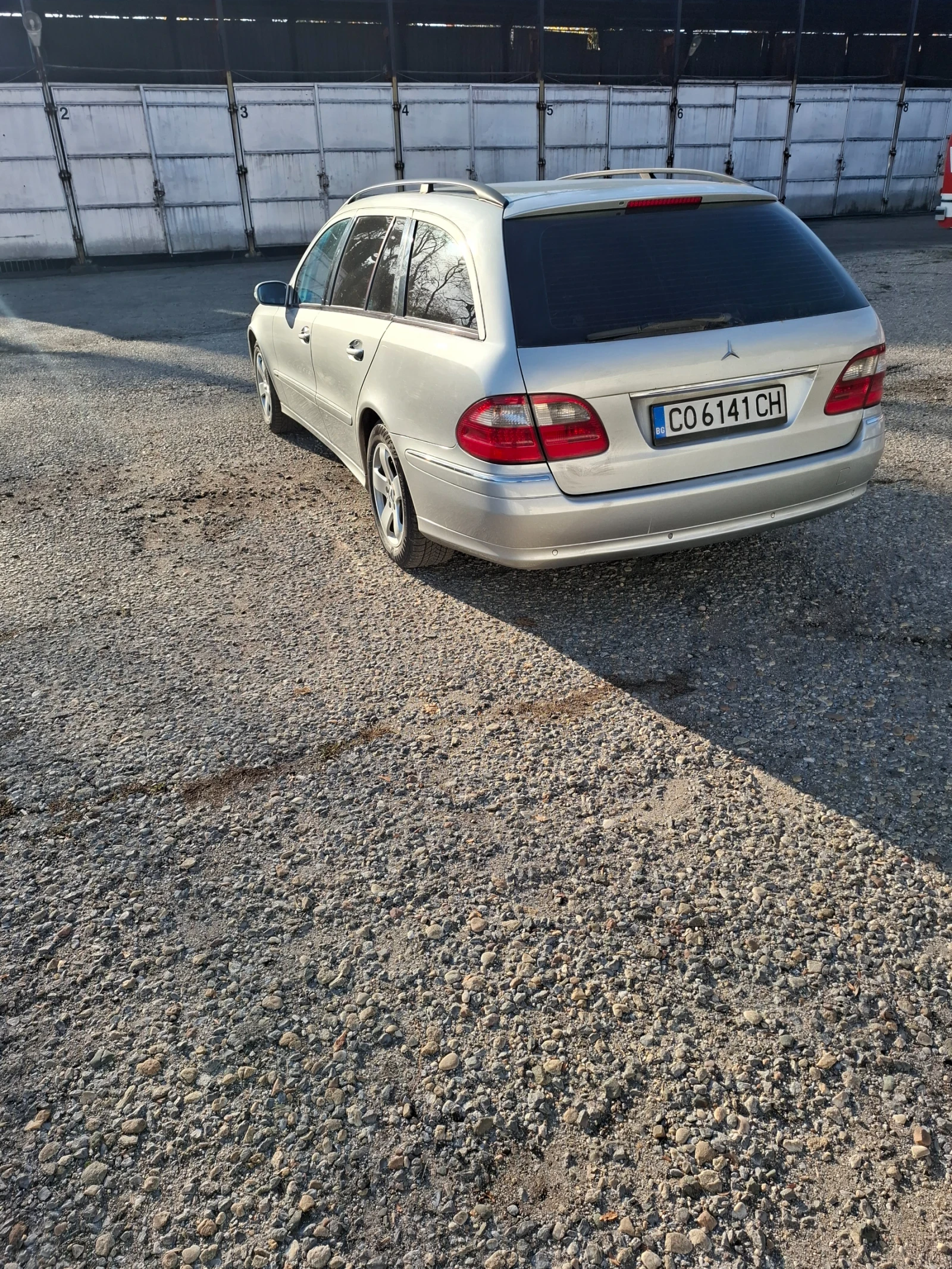 Mercedes-Benz E 270 CDI AVANTGARDE , снимка 7 - Автомобили и джипове - 54254007