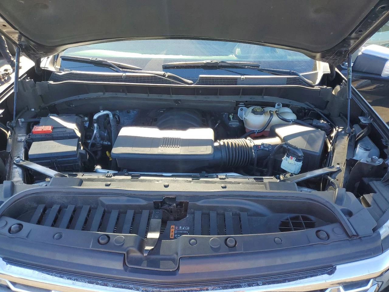 Chevrolet Silverado C1500, снимка 11 - Автомобили и джипове - 54384248