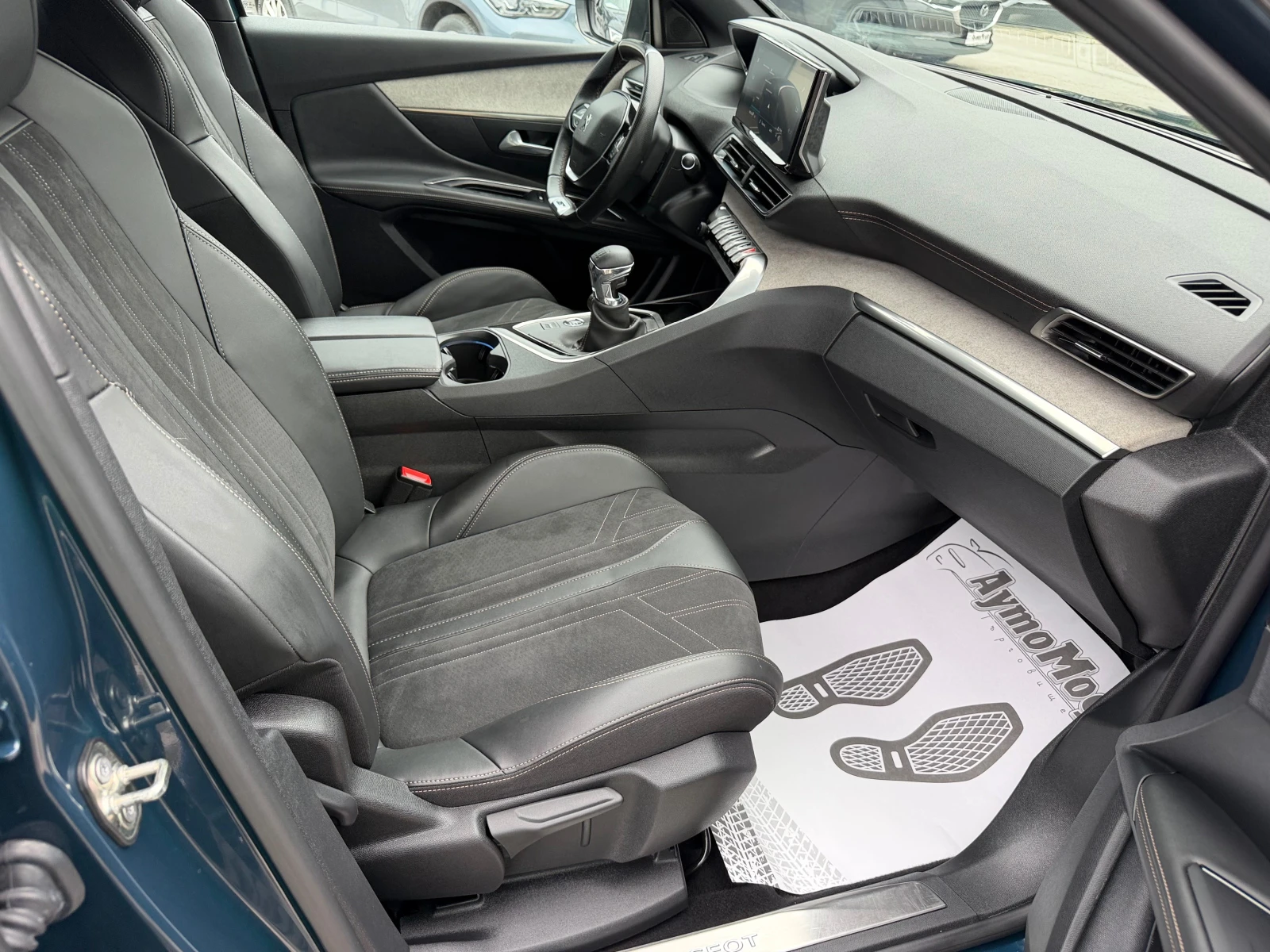 Peugeot 3008 1.5 GT, снимка 9 - Автомобили и джипове - 54743734