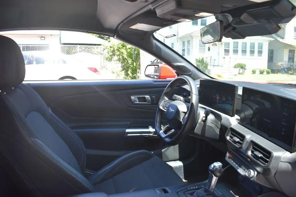 Ford Mustang EcoBoost, снимка 15 - Автомобили и джипове - 55571519