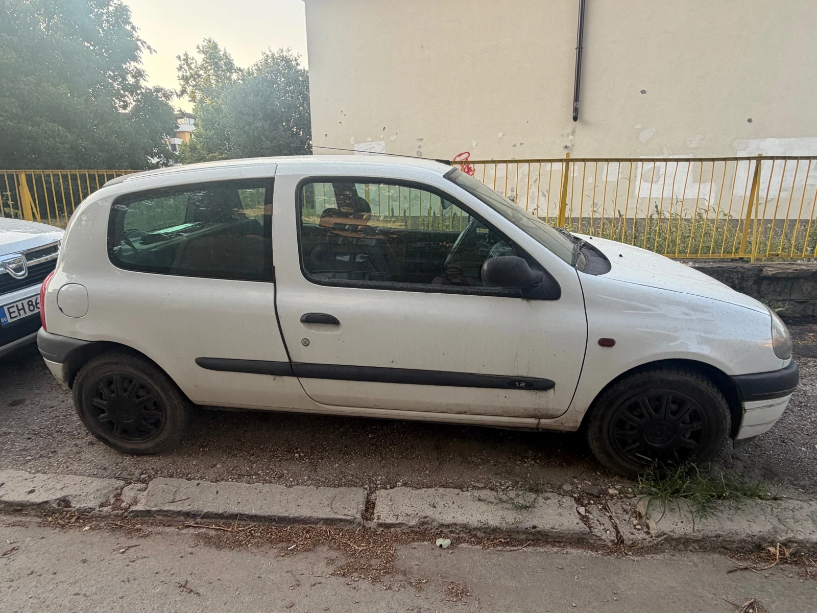 Renault Clio, снимка 4 - Автомобили и джипове - 55962518