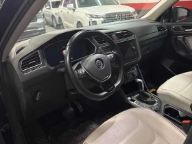 VW Tiguan Highline/CARFAX/Подгрев/Панорама/+ Гуми, снимка 6