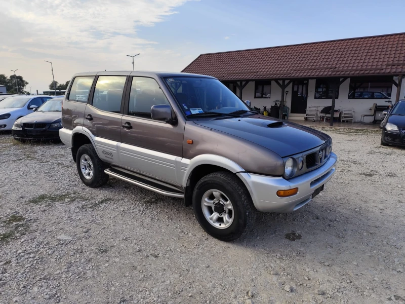 Nissan Terrano 2.7 дизел Италия, снимка 3 - Автомобили и джипове - 46920447