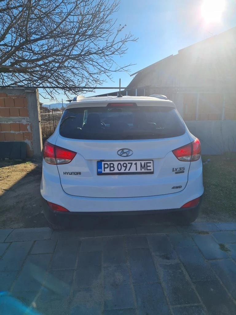 Hyundai IX35, снимка 4 - Автомобили и джипове - 48379741