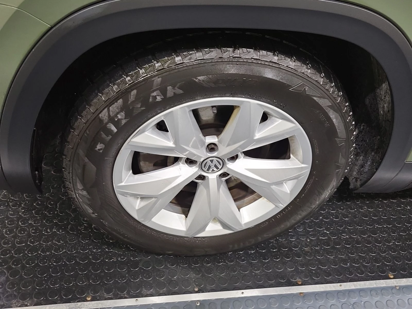 VW Atlas CARFAX    | Mobile.bg   12