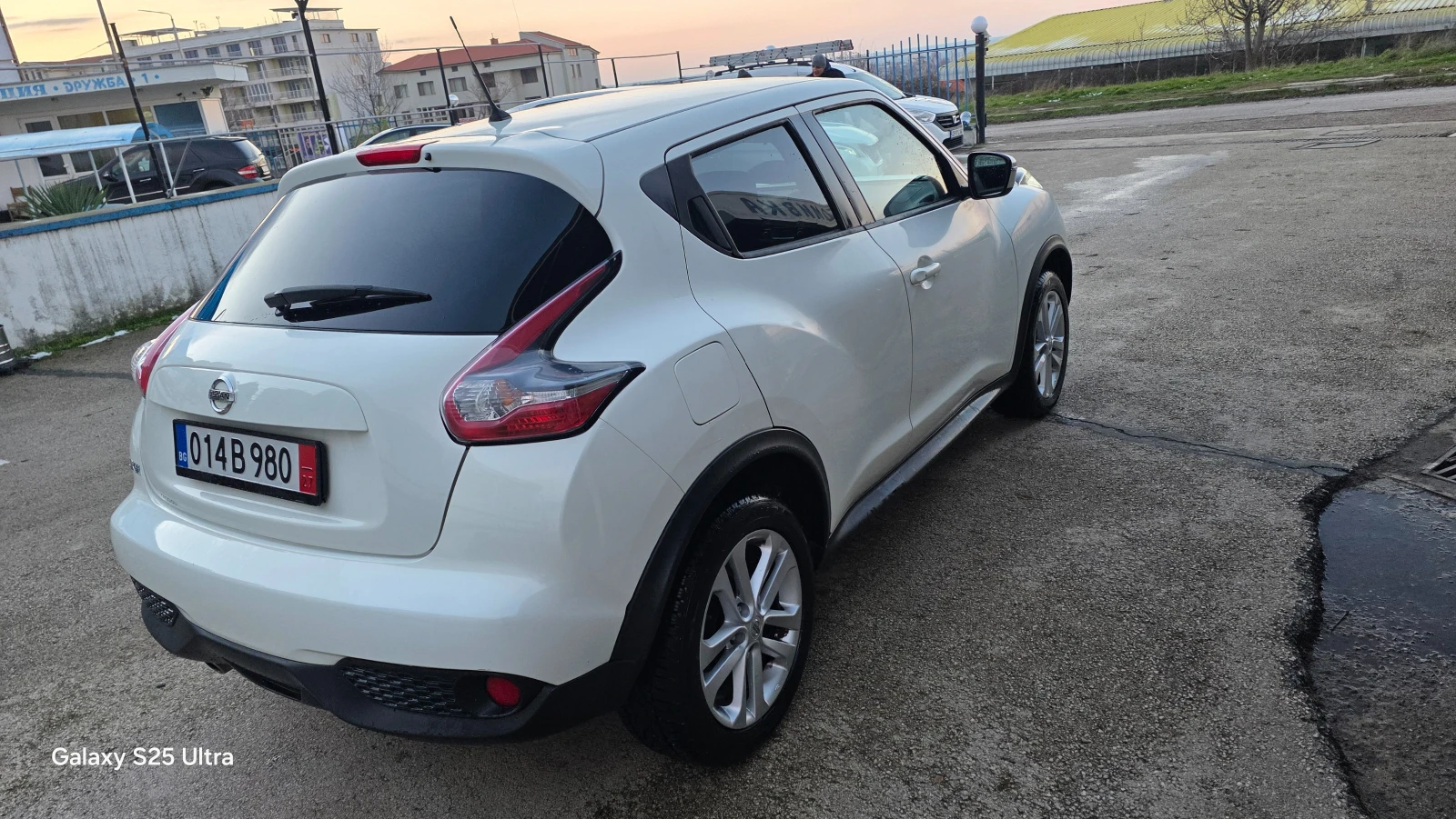 Nissan Juke 1.6i   ���  Face | Mobile.bg � ����������� 12