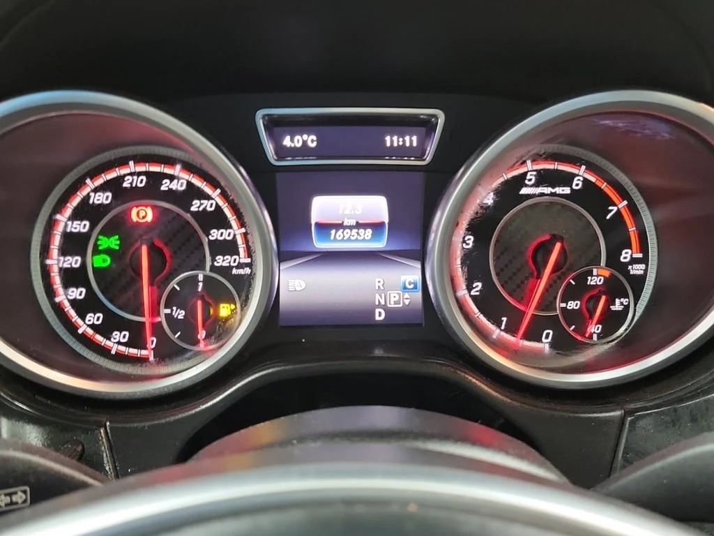 Mercedes-Benz GLS 63 AMG * CARFAX* ДИСТРОНИК* 360*  - изображение 10