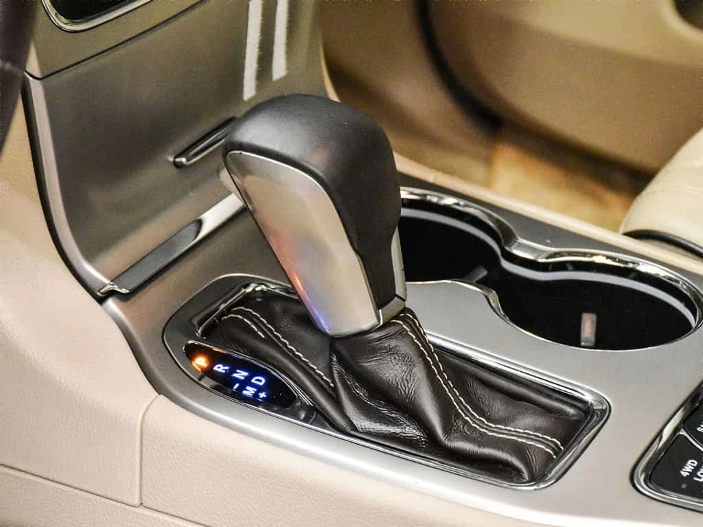 Jeep Grand cherokee 5.7 * ��� �������� * ��������� ���� �� �� * CARFAX | Mobile.bg � ����������� 11