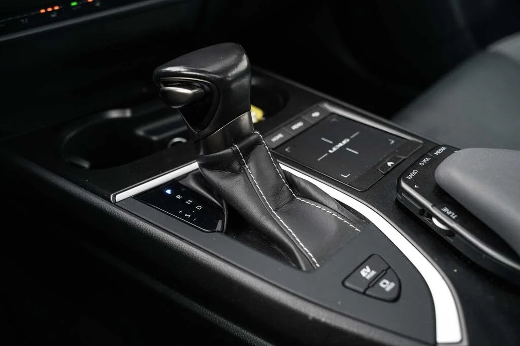 Lexus UX 250h �������* ���������* ������* �������* ������ ����� | Mobile.bg � ����������� 14