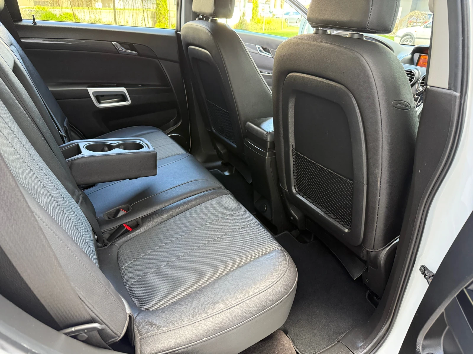 Opel Antara 1.9CDTI 150ph* 4x4* 6sp* FACE* EURO5B* TOP* * * , снимка 13 - Автомобили и джипове - 54150644