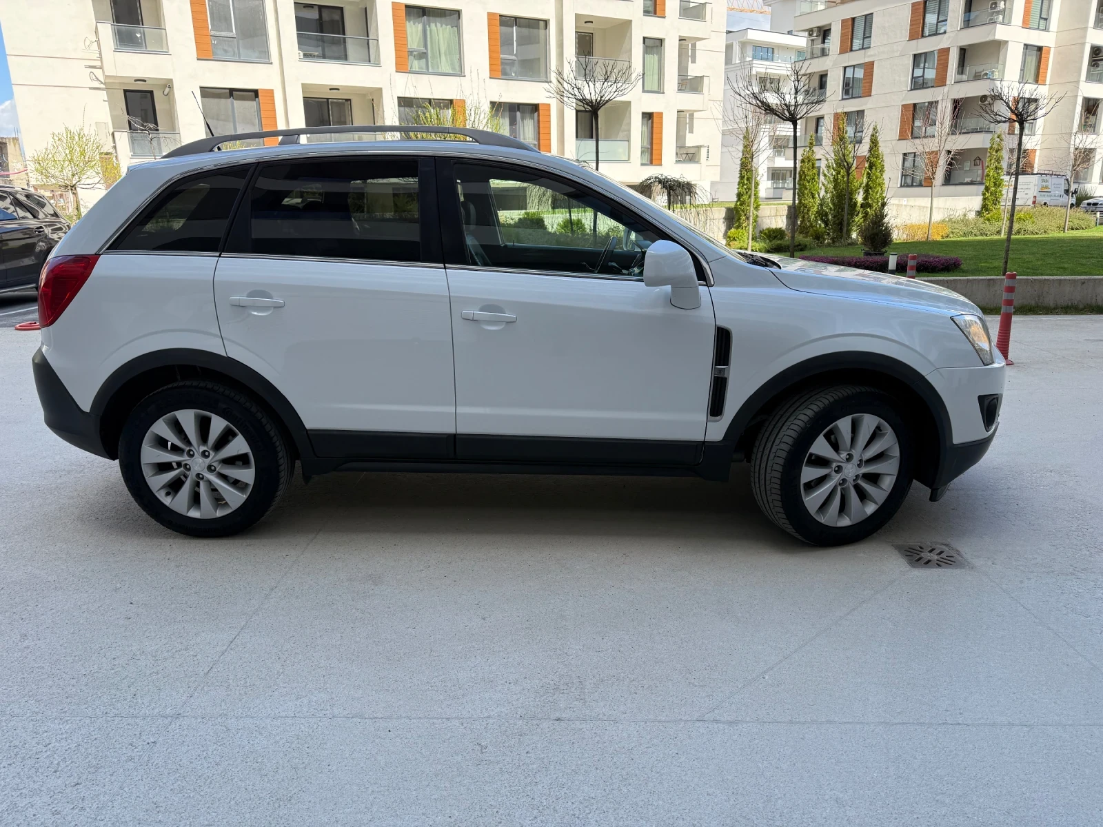 Opel Antara 1.9CDTI 150ph* 4x4* 6sp* FACE* EURO5B* TOP* * * , снимка 8 - Автомобили и джипове - 54150644