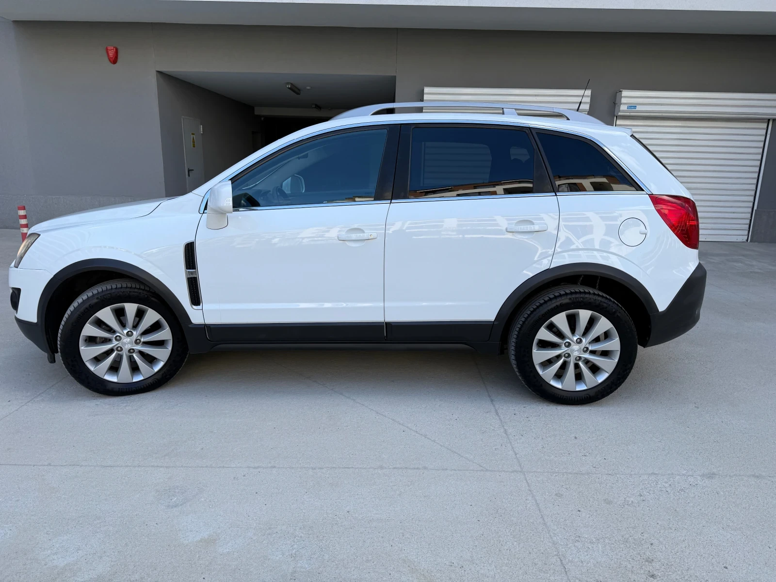 Opel Antara 1.9CDTI 150ph* 4x4* 6sp* FACE* EURO5B* TOP* * * , снимка 4 - Автомобили и джипове - 54150644