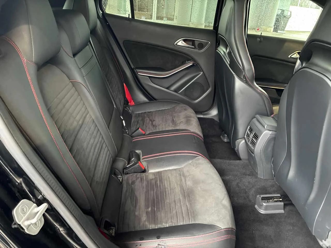 Mercedes-Benz GLA * AMG 45 * CARFAX * ЦЕНА ДО БГ, снимка 11 - Автомобили и джипове - 54268132