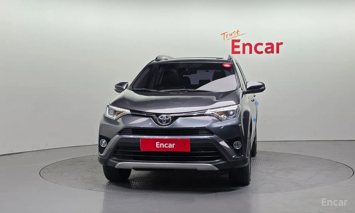 Toyota Rav4, снимка 3 - Автомобили и джипове - 54352858