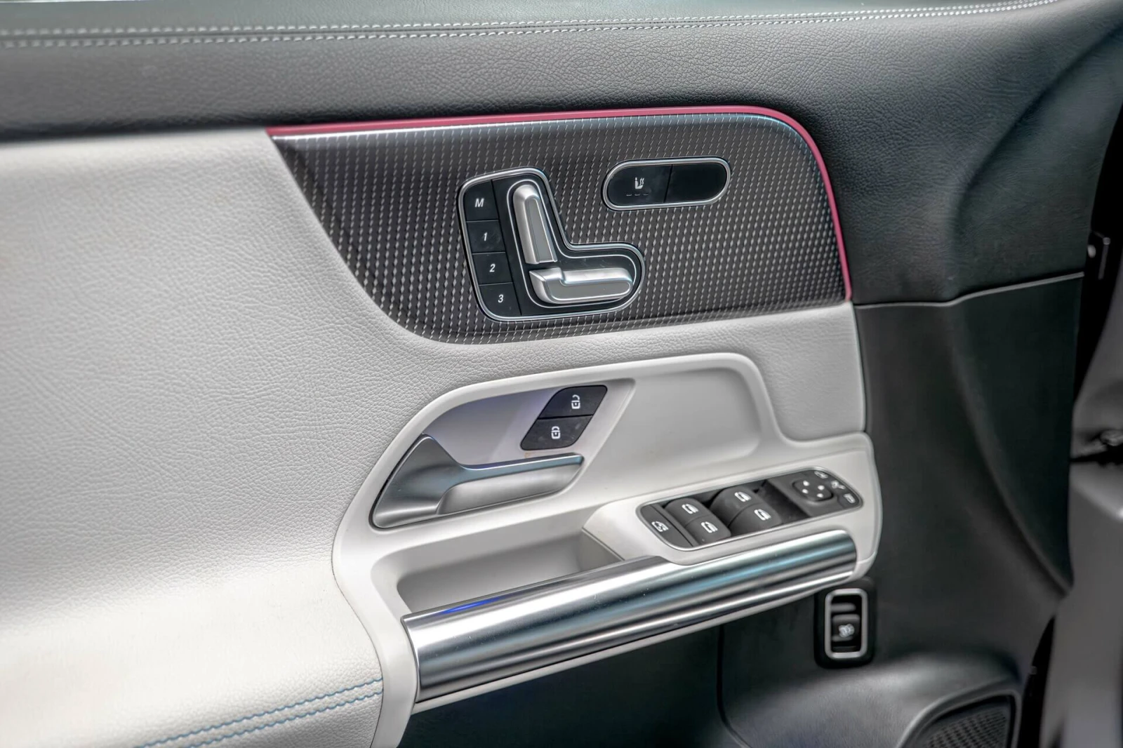 Mercedes-Benz EQA 250 Edition AMG/Ambient/MBUX/Designo Magno/������ | Mobile.bg � ����������� 9