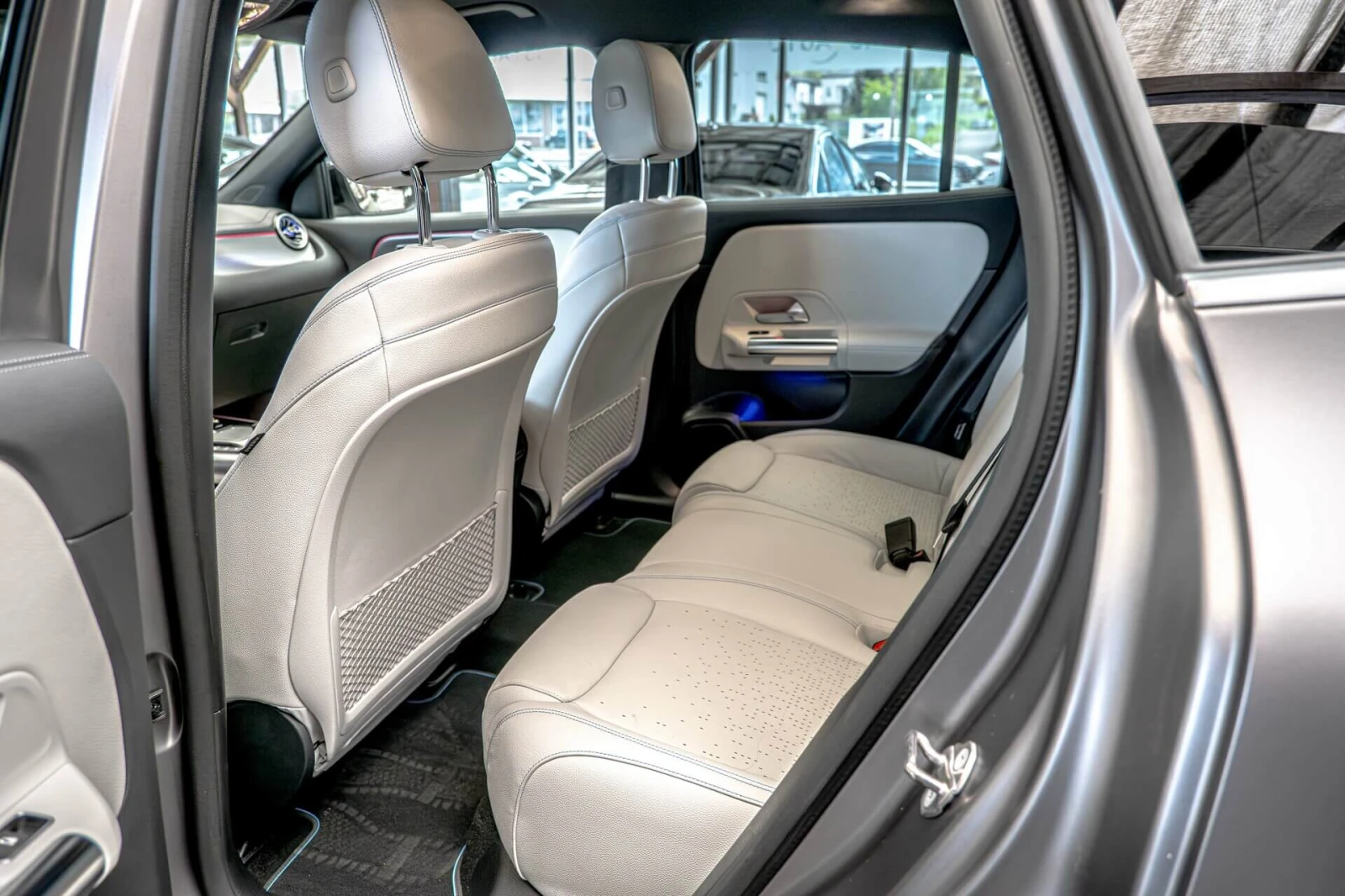 Mercedes-Benz EQA 250 Edition AMG/Ambient/MBUX/Designo Magno/������ | Mobile.bg � ����������� 10