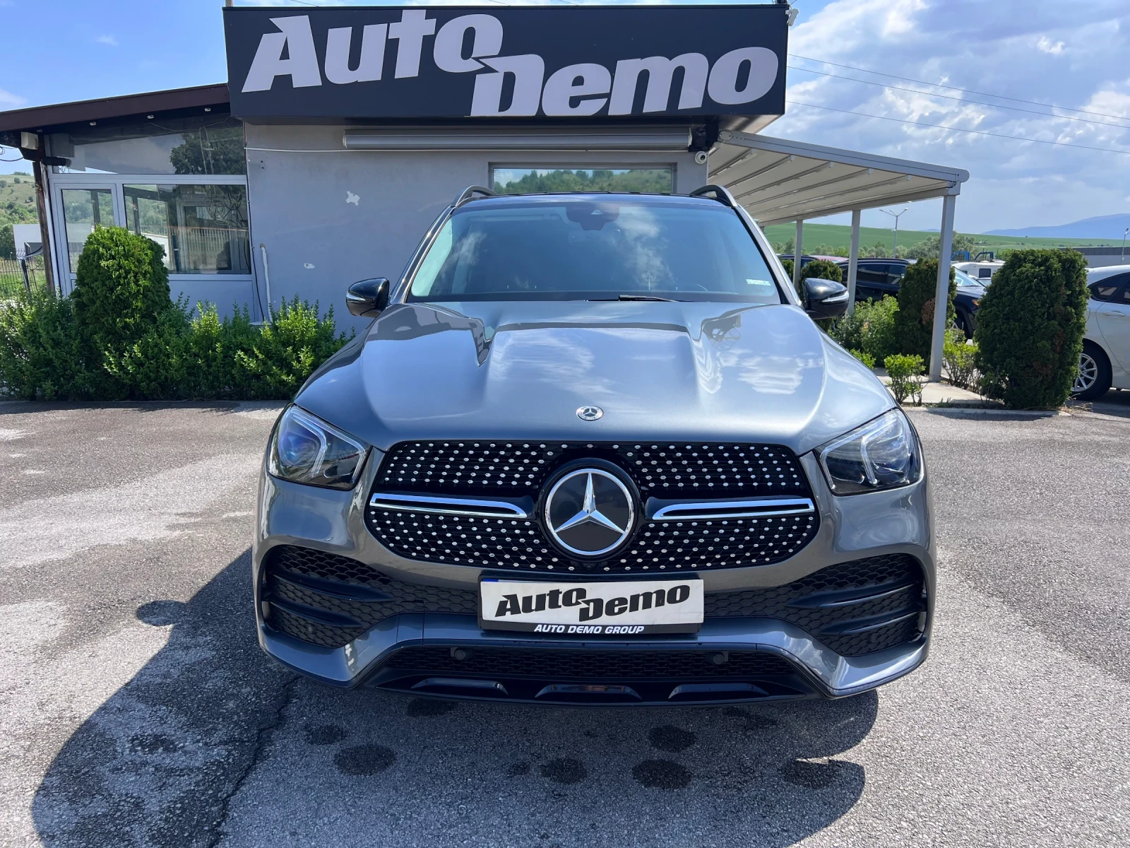 Mercedes-Benz GLE 400 d* 4-Matic* AMG* 7-Места* , снимка 2 - Автомобили и джипове - 54735103