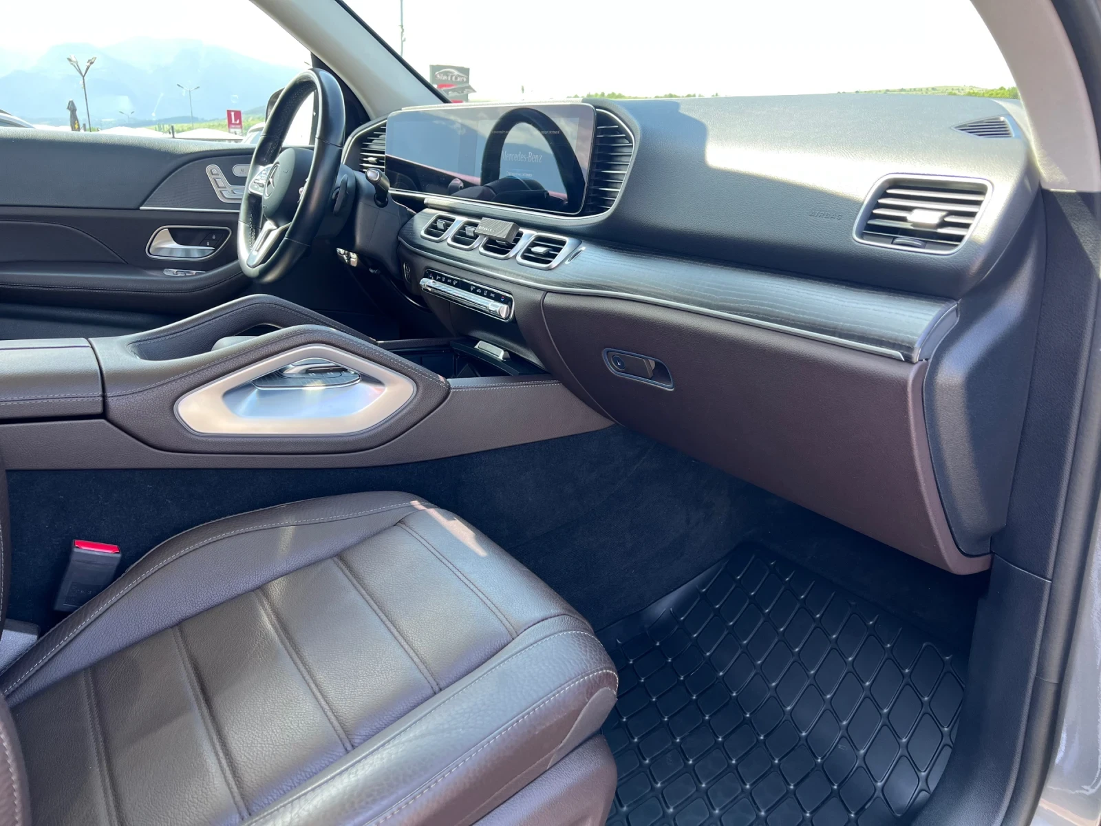 Mercedes-Benz GLE 400 d* 4-Matic* AMG* 7-Места* , снимка 16 - Автомобили и джипове - 54735103