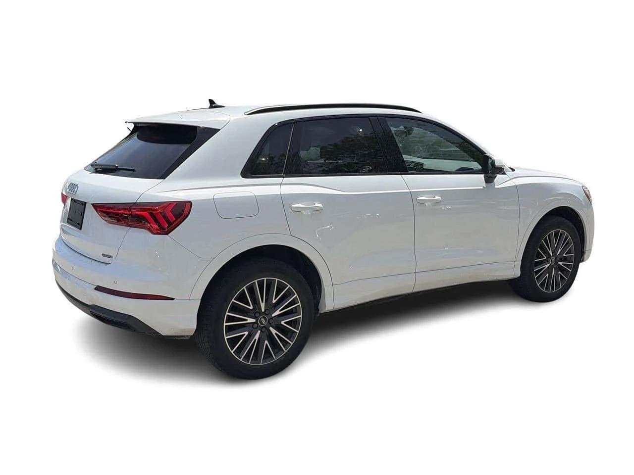 Audi Q3 * 40 Komfort | Canada Edition Pkg| 19 inch Wheels| | Mobile.bg � ����������� 15