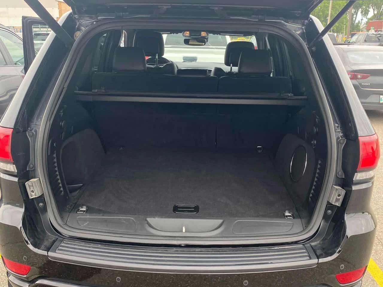 Jeep Grand cherokee * Altitude * АВТОКРЕДИТ БЕЗ ПЪРВОНАЧАЛНА ВНОСКА* , снимка 13 - Автомобили и джипове - 55342806