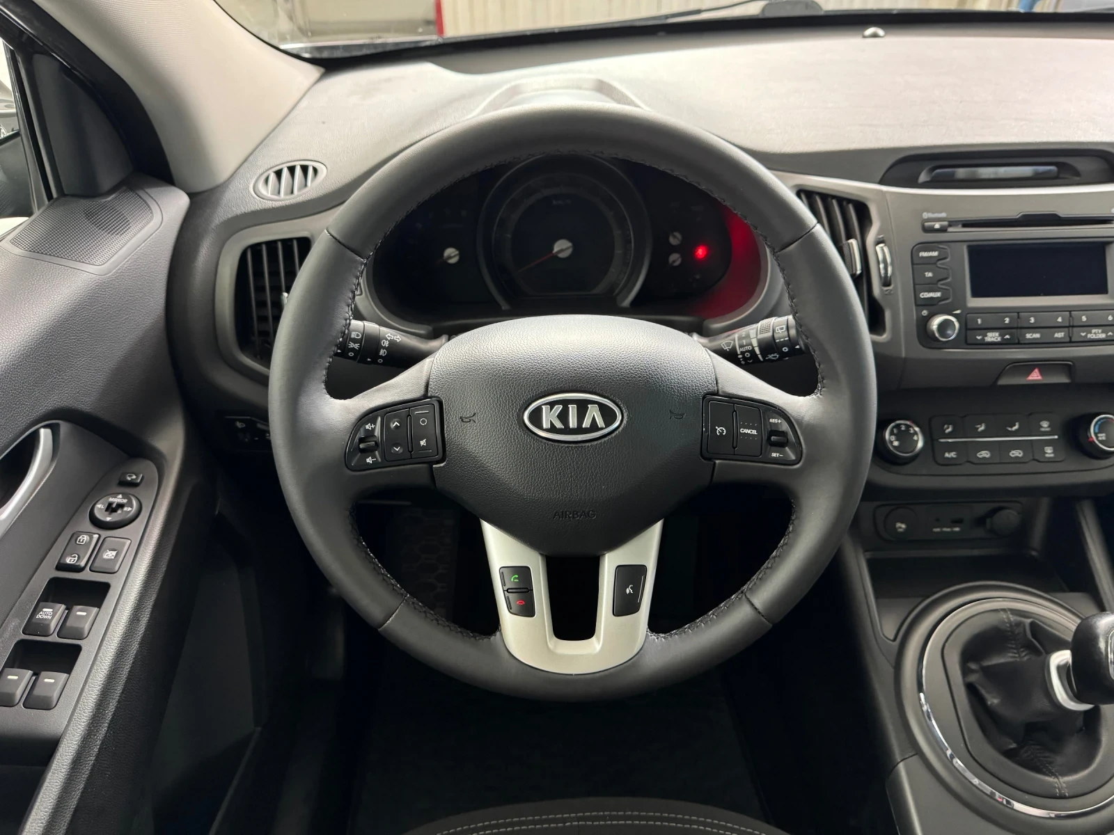 Kia Sportage 1.7 CRDI 116 hp - 2WD, снимка 10 - Автомобили и джипове - 55613500
