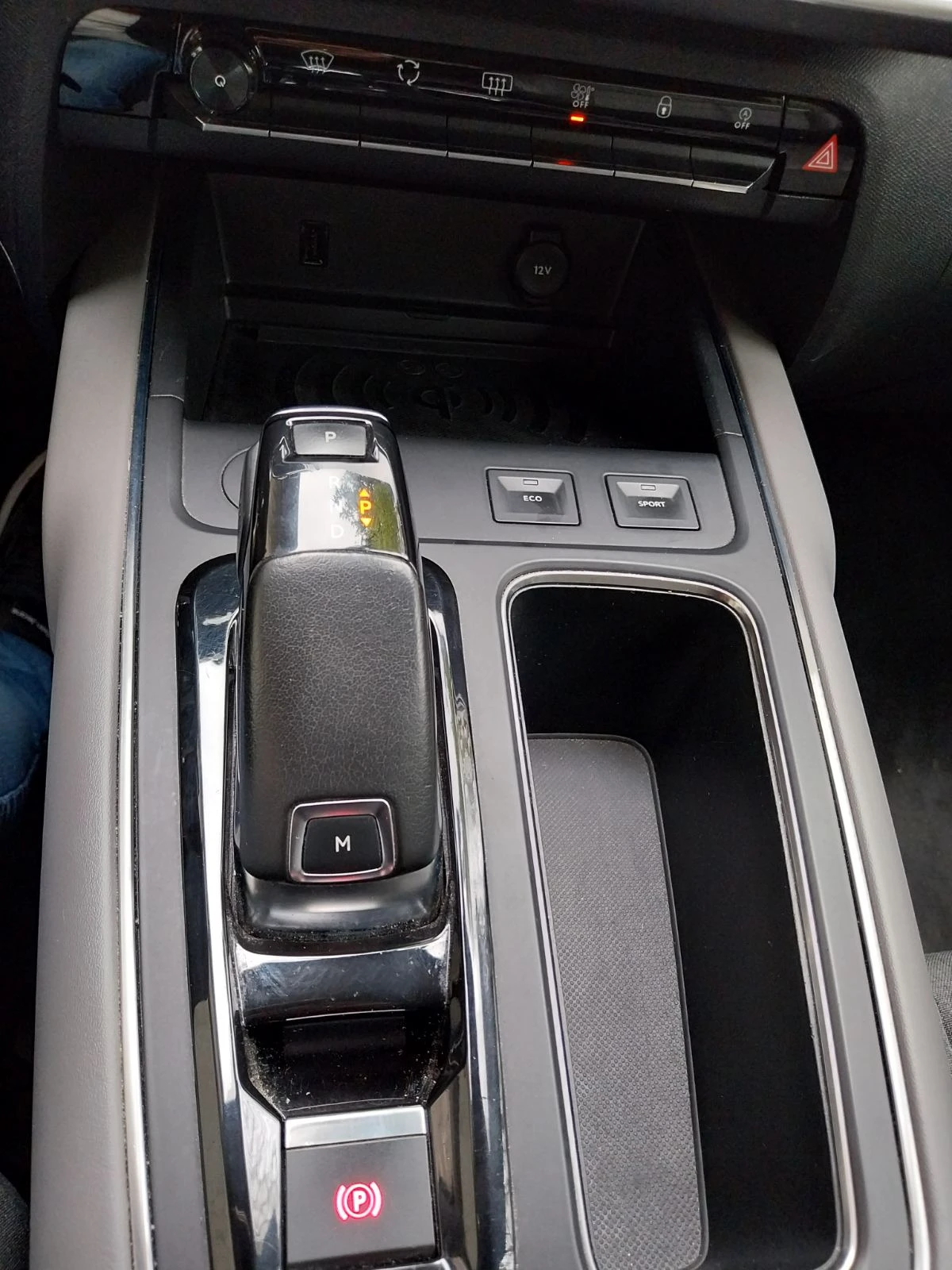 Citroen C5 Aircross  1.5 BIUE HDI-EAT8-SHINE, снимка 13 - Автомобили и джипове - 55648894