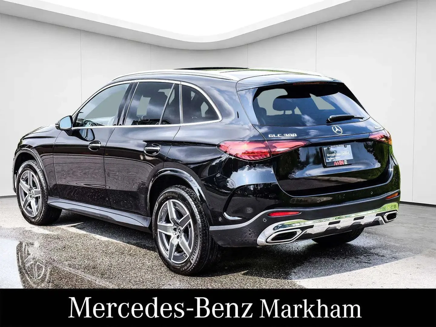 Mercedes-Benz GLC 300 4MATIC/PREMIUM/DRIVE-ASSISTS/PANOROOF, снимка 4 - Автомобили и джипове - 55694025