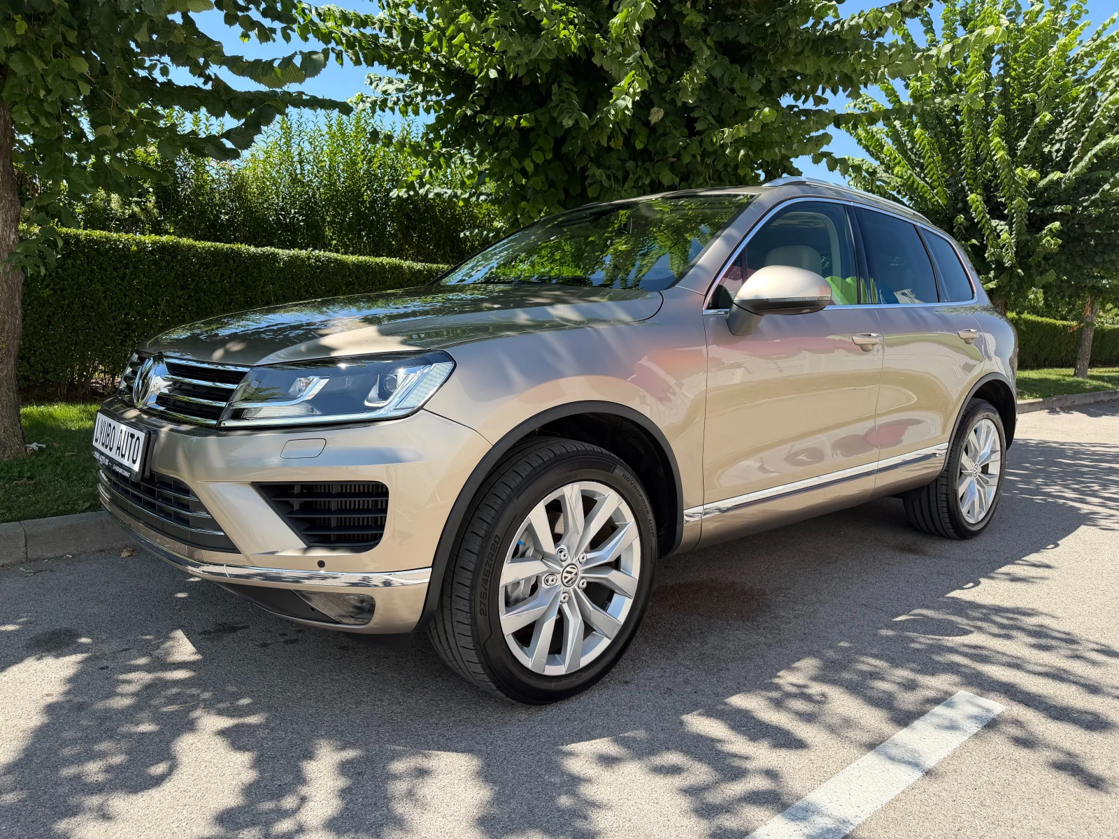 VW Touareg 3.0 TDI FACELIFT КОЖА ПАНОРАМА ПАМЕТ 157 000км! 
